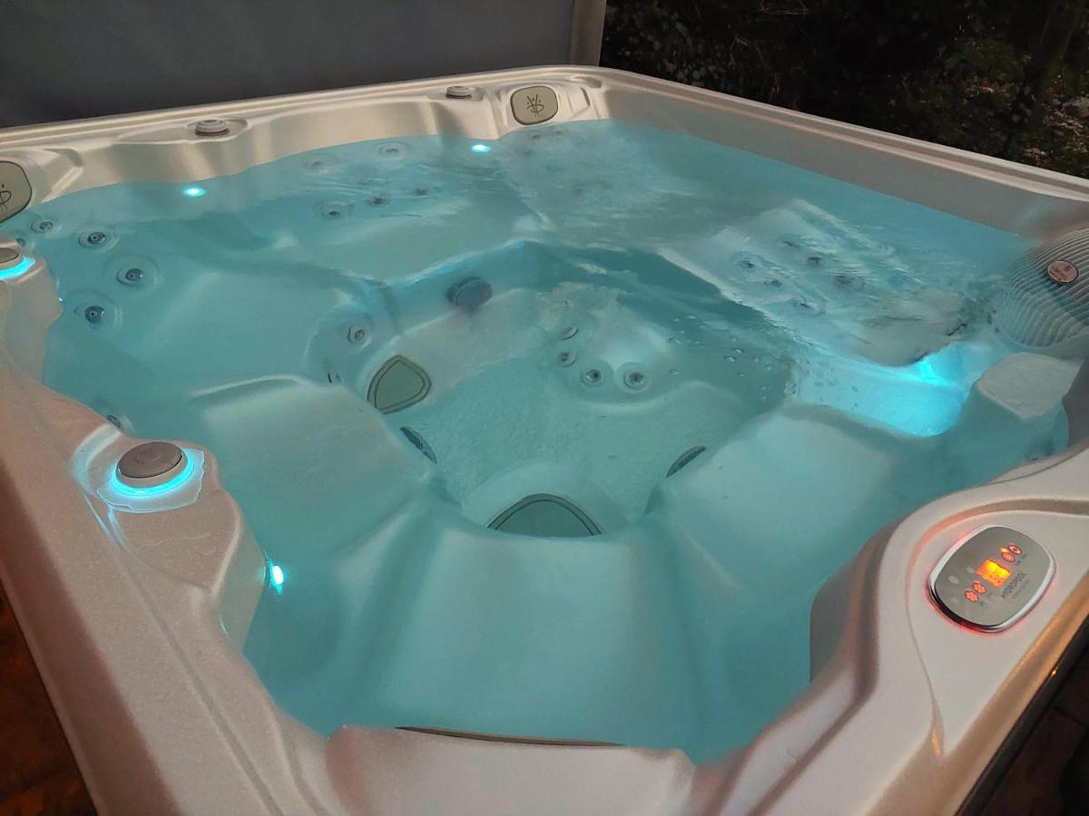 La Casa Rosa Di Segusino With Spa Jacuzzi In Garden Sequsino Екстер'єр фото